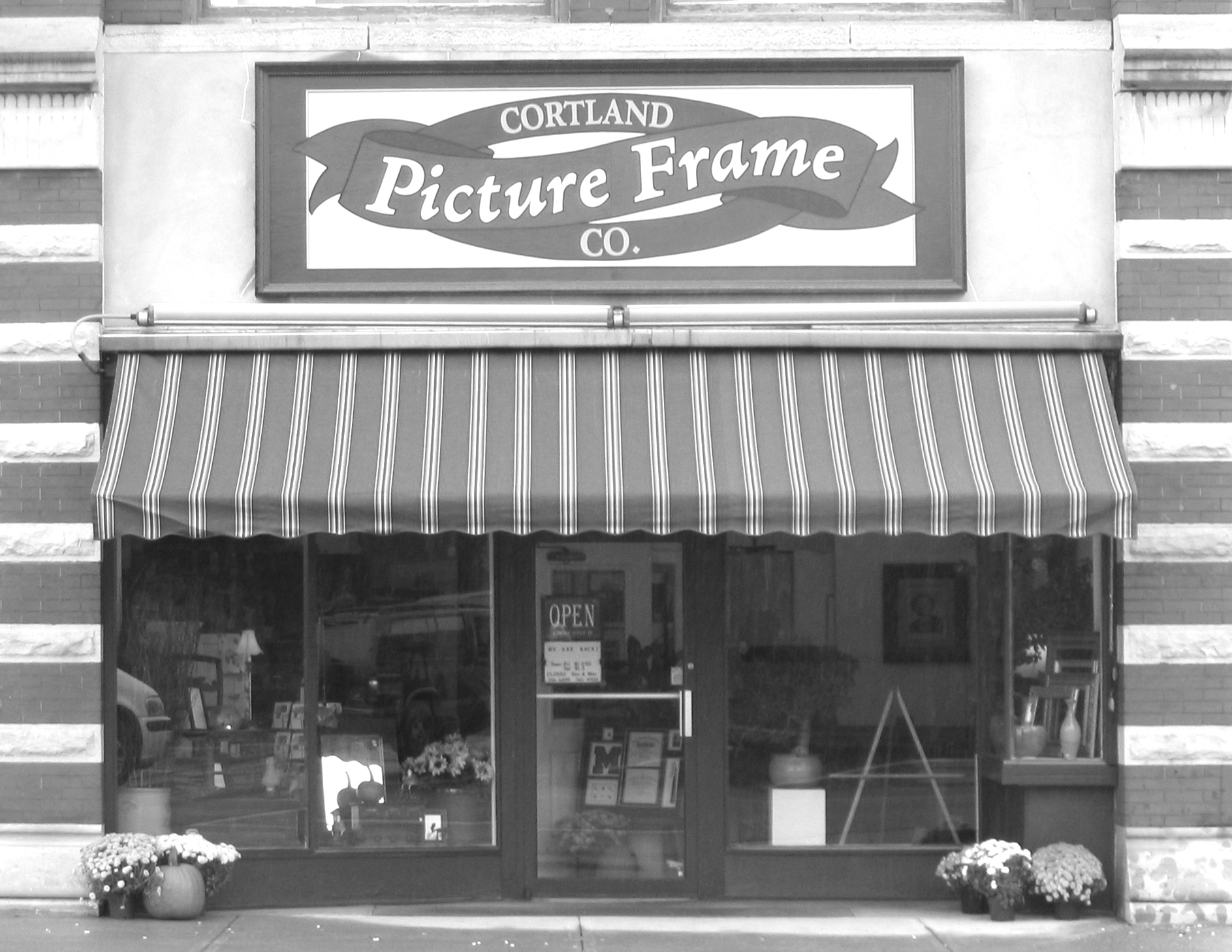 Cortland Picture Frame Co.