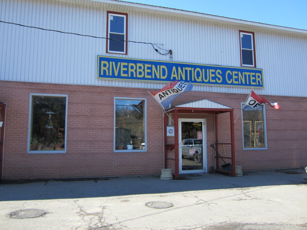 Riverbend Antiques Center