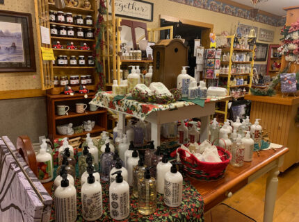 The Cinnamon Apple Cottage Gift Shoppe