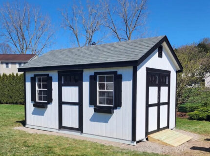 Thee Amish Structures